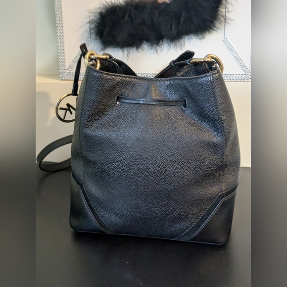 Michael Kors Nicole Leather Bucket Drawstring Crossbody Bag - Picture 10 of 14